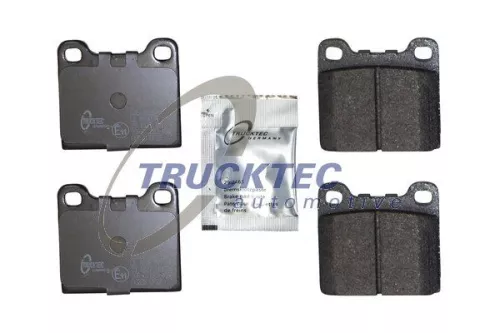 TRUCKTEC AUTOMOTIVE Brake Pad Set, disc brake (02.35.131)